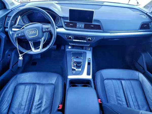 WA1BNAFY9K2055514 2019 AUDI Q5 - Image 8