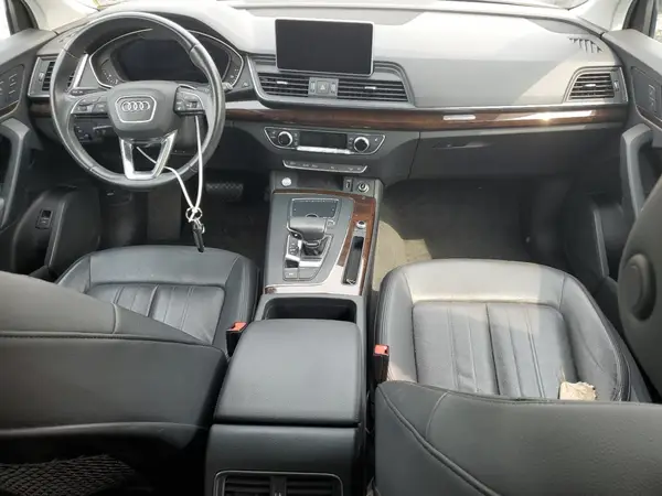 WA1BNAFY9K2058655 2019 AUDI Q5 - Image 8