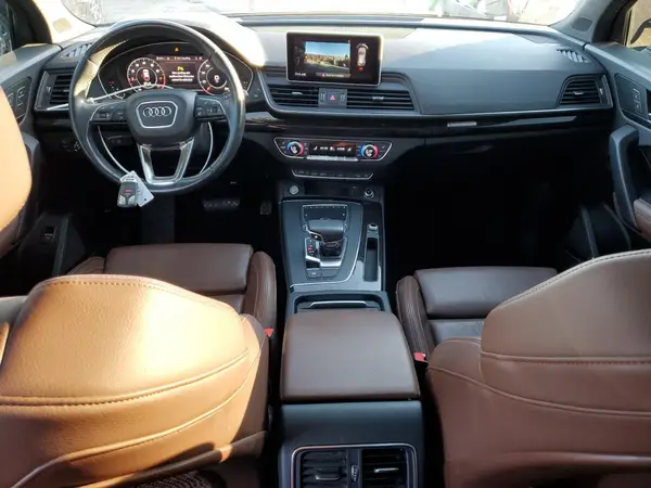 WA1BNAFY9K2063130 2019 AUDI Q5 - Image 8