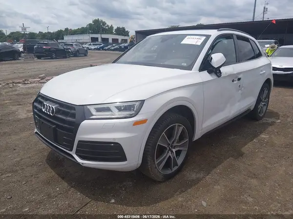 WA1BNAFY9K2070563 2019 AUDI Q5 - Image 2