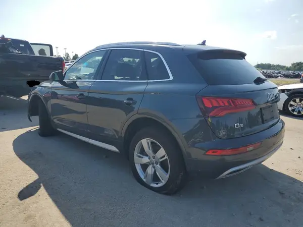 WA1BNAFY9K2072619 2019 AUDI Q5 - Image 2
