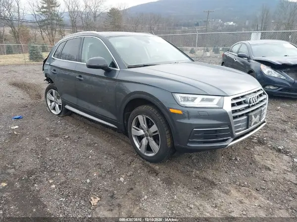 WA1BNAFY9K2074130 2019 AUDI Q5 - Image 1