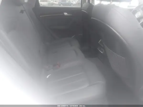 WA1BNAFY9K2083586 2019 AUDI Q5 - Image 8