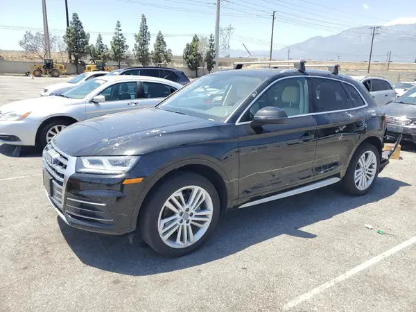 WA1BNAFY9K2084916 2019 AUDI Q5 - Image 1