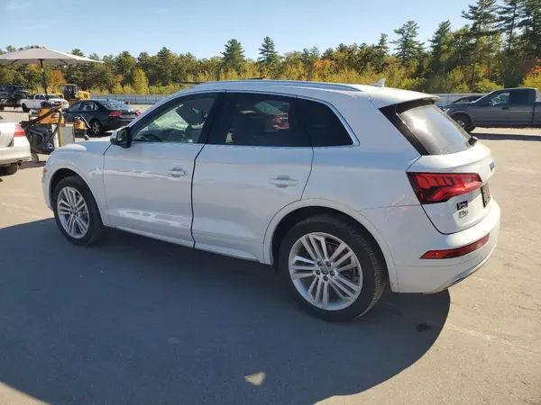 WA1BNAFY9K2087024 2019 AUDI Q5 - Image 2