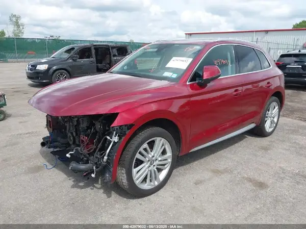 WA1BNAFY9K2095012 2019 AUDI Q5 - Image 2