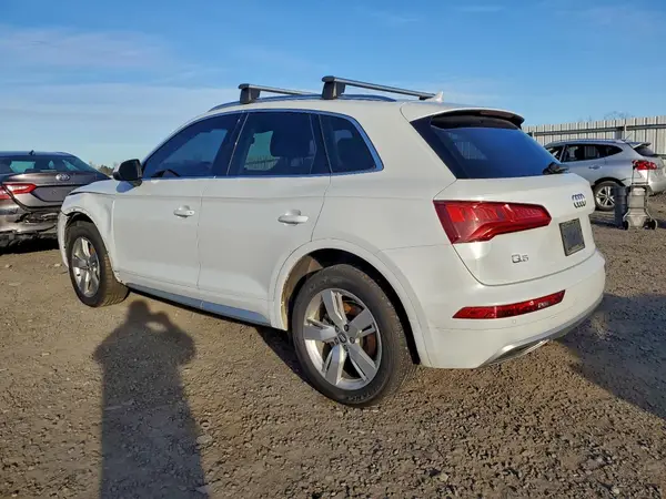 WA1BNAFY9K2100905 2019 AUDI Q5 - Image 2