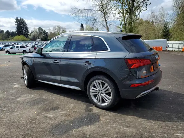 WA1BNAFY9K2102296 2019 AUDI Q5 - Image 2