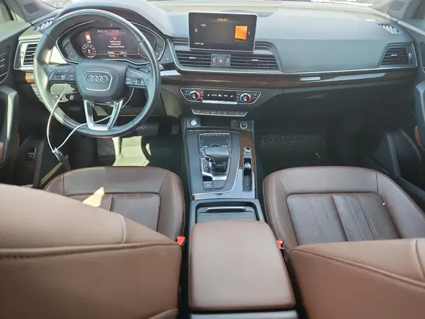 WA1BNAFY9K2104517 2019 AUDI Q5 - Image 8