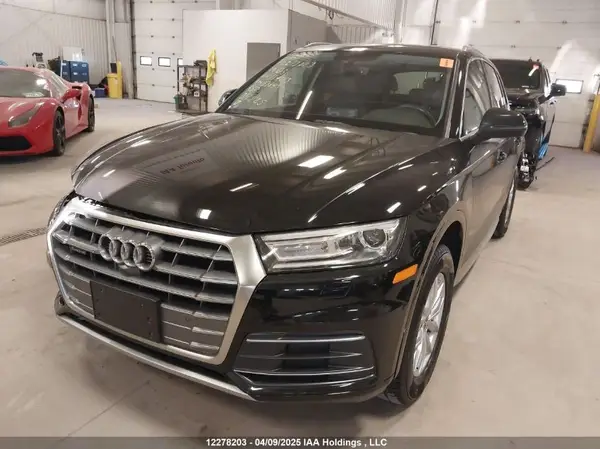 WA1BNAFY9K2114013 2019 AUDI Q5 - Image 2