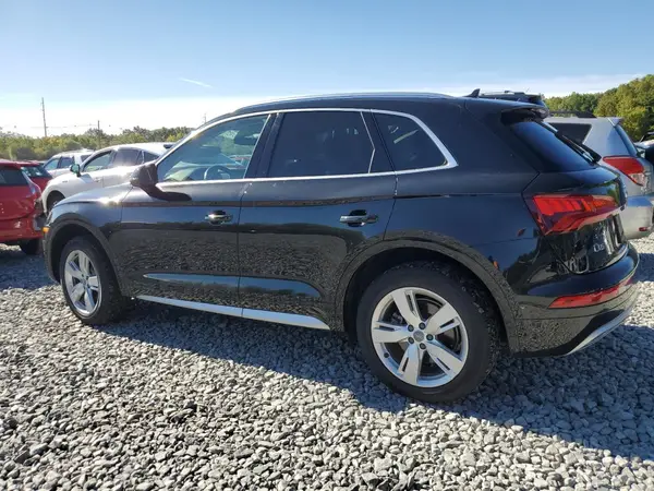 WA1BNAFY9K2115453 2019 AUDI Q5 - Image 2