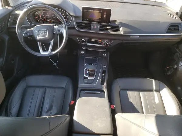 WA1BNAFY9K2117607 2019 AUDI Q5 - Image 8
