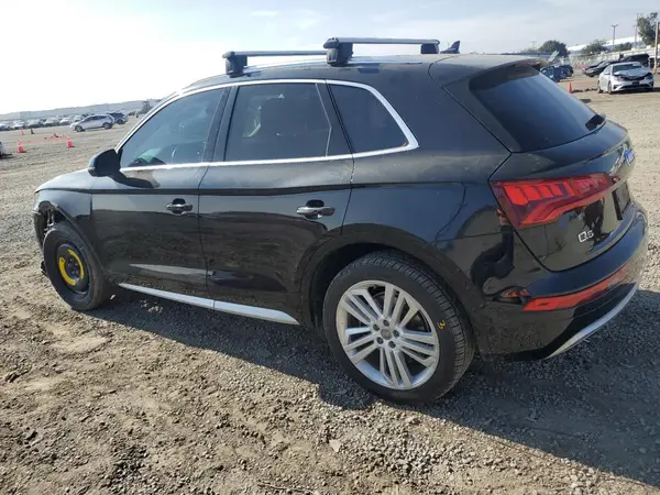 WA1BNAFY9K2121348 2019 AUDI Q5 - Image 2