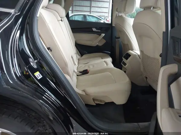 WA1BNAFY9K2133015 2019 AUDI Q5 - Image 8