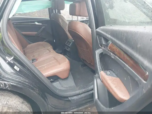 WA1BNAFY9K2134052 2019 AUDI Q5 - Image 8