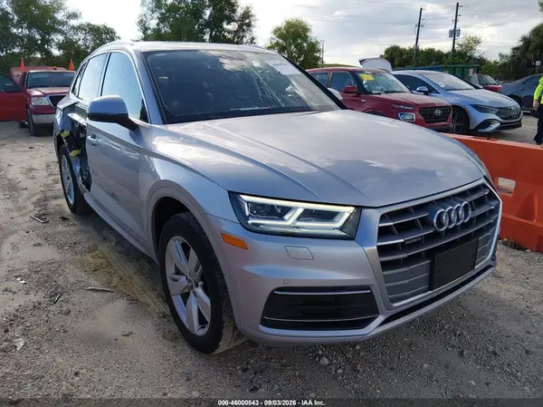 WA1BNAFY9K2136089 2019 AUDI Q5 - Image 1
