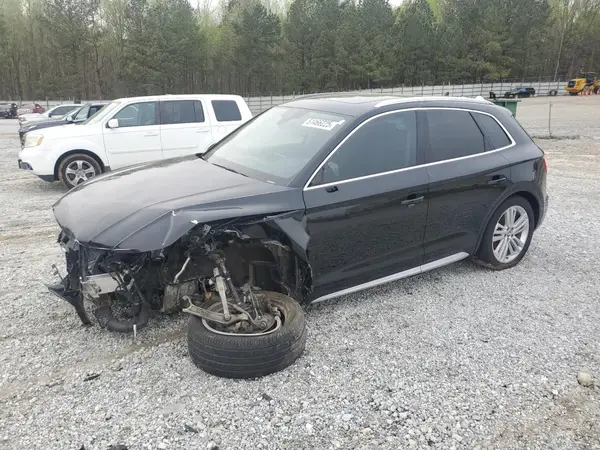 WA1BNAFY9K2144323 2019 AUDI Q5 - Image 1