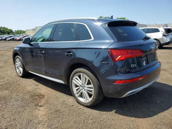 WA1BNAFY9K2144340 2019 AUDI Q5 - Image 2