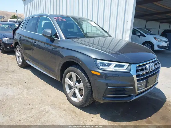 WA1BNAFY9L2006086 2020 AUDI Q5 - Image 1