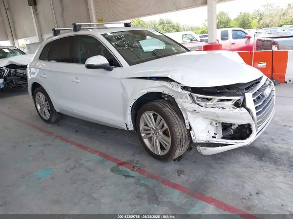 WA1BNAFY9L2016407 2020 AUDI Q5 - Image 1