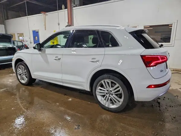 WA1BNAFY9L2021736 2020 AUDI Q5 - Image 2