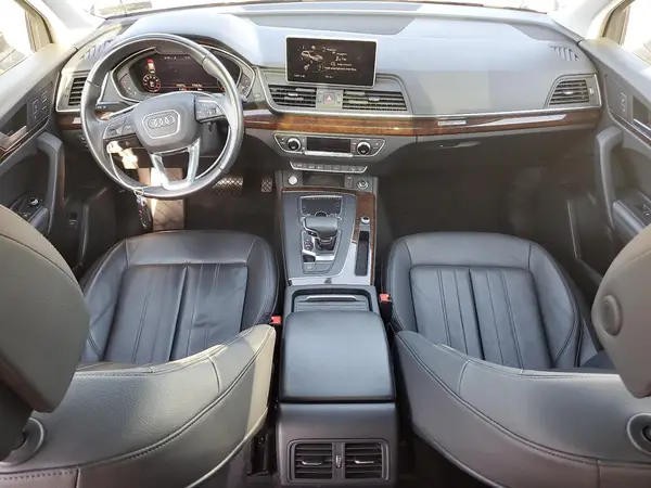 WA1BNAFY9L2038472 2020 AUDI Q5 - Image 8