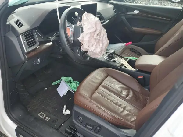 WA1BNAFY9L2058673 2020 AUDI Q5 - Image 8