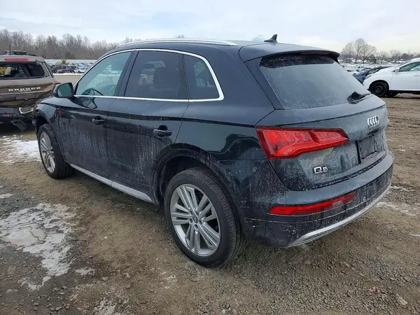 WA1BNAFY9L2069169 2020 AUDI Q5 - Image 2
