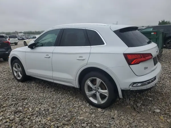 WA1BNAFY9L2102249 2020 AUDI Q5 - Image 2