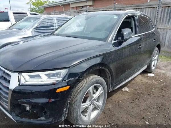 WA1BNAFY9L2106723 2020 AUDI Q5 - Image 2