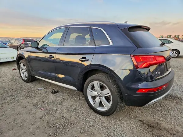 WA1BNAFYXJ2057481 2018 AUDI Q5 - Image 2