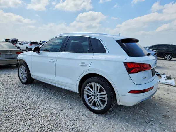 WA1BNAFYXJ2123740 2018 AUDI Q5 - Image 2