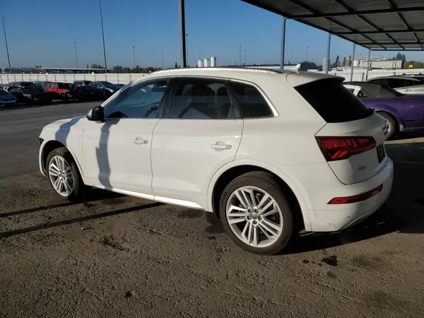 WA1BNAFYXJ2216581 2018 AUDI Q5 - Image 2