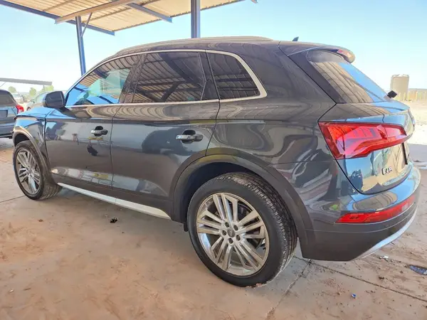 WA1BNAFYXJ2217455 2018 AUDI Q5 - Image 2