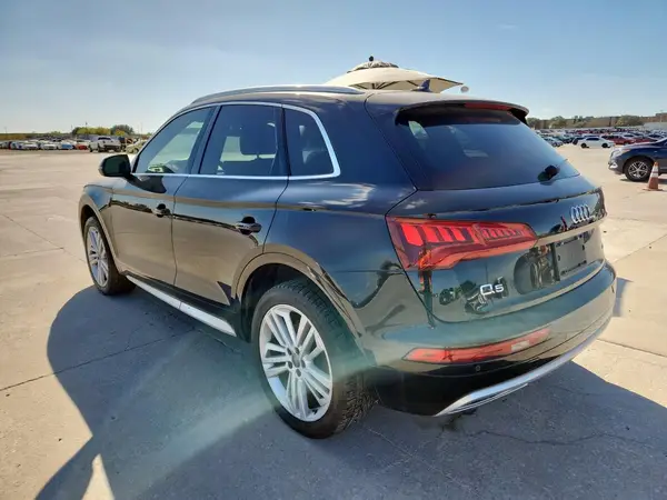 WA1BNAFYXK2028564 2019 AUDI Q5 - Image 2