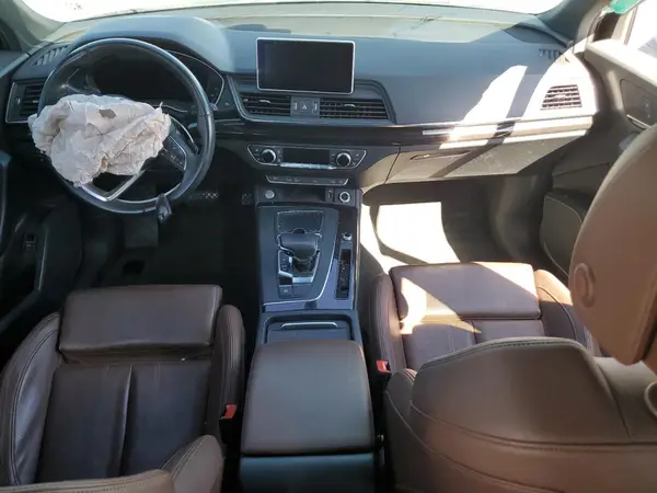 WA1BNAFYXK2033957 2019 AUDI Q5 - Image 8