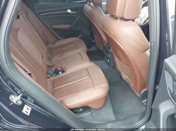 WA1BNAFYXK2045235 2019 AUDI Q5 - Image 8
