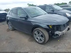 WA1BNAFYXK2054405 2019 AUDI Q5