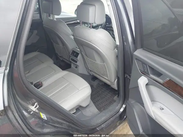 WA1BNAFYXK2054405 2019 AUDI Q5 - Image 8