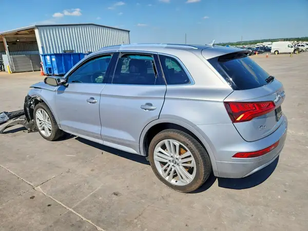 WA1BNAFYXK2076355 2019 AUDI Q5 - Image 2
