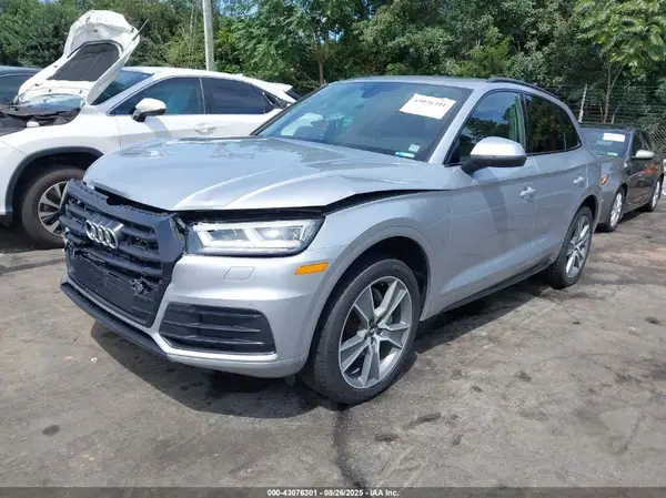 WA1BNAFYXK2079840 2019 AUDI Q5 - Image 2