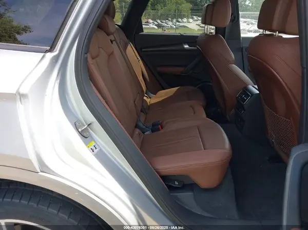 WA1BNAFYXK2079840 2019 AUDI Q5 - Image 8