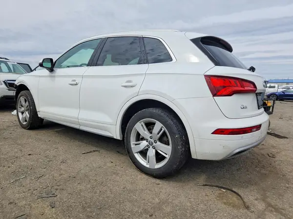 WA1BNAFYXK2099022 2019 AUDI Q5 - Image 2