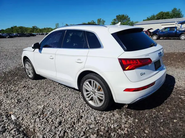 WA1BNAFYXK2108849 2019 AUDI Q5 - Image 2
