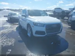WA1BNAFYXK2115817 2019 AUDI Q5