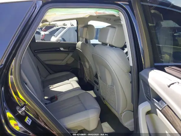 WA1BNAFYXK2118104 2019 AUDI Q5 - Image 8