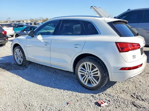 WA1BNAFYXK2126350 2019 AUDI Q5 - Image 2