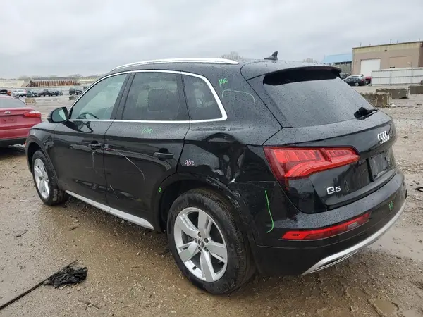 WA1BNAFYXK2133606 2019 AUDI Q5 - Image 2