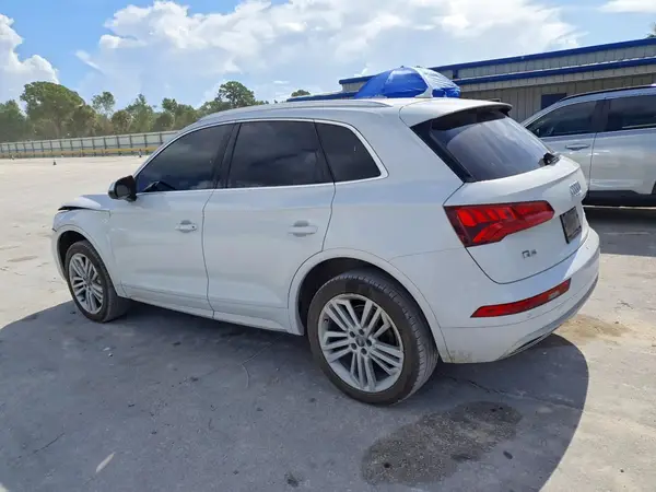 WA1BNAFYXL2029733 2020 AUDI Q5 - Image 2