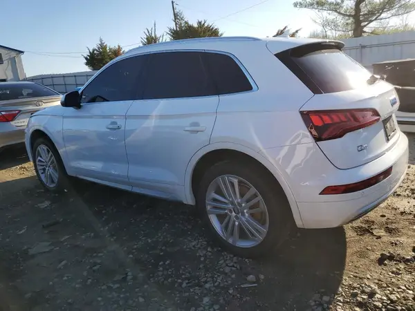 WA1BNAFYXL2032650 2020 AUDI Q5 - Image 2